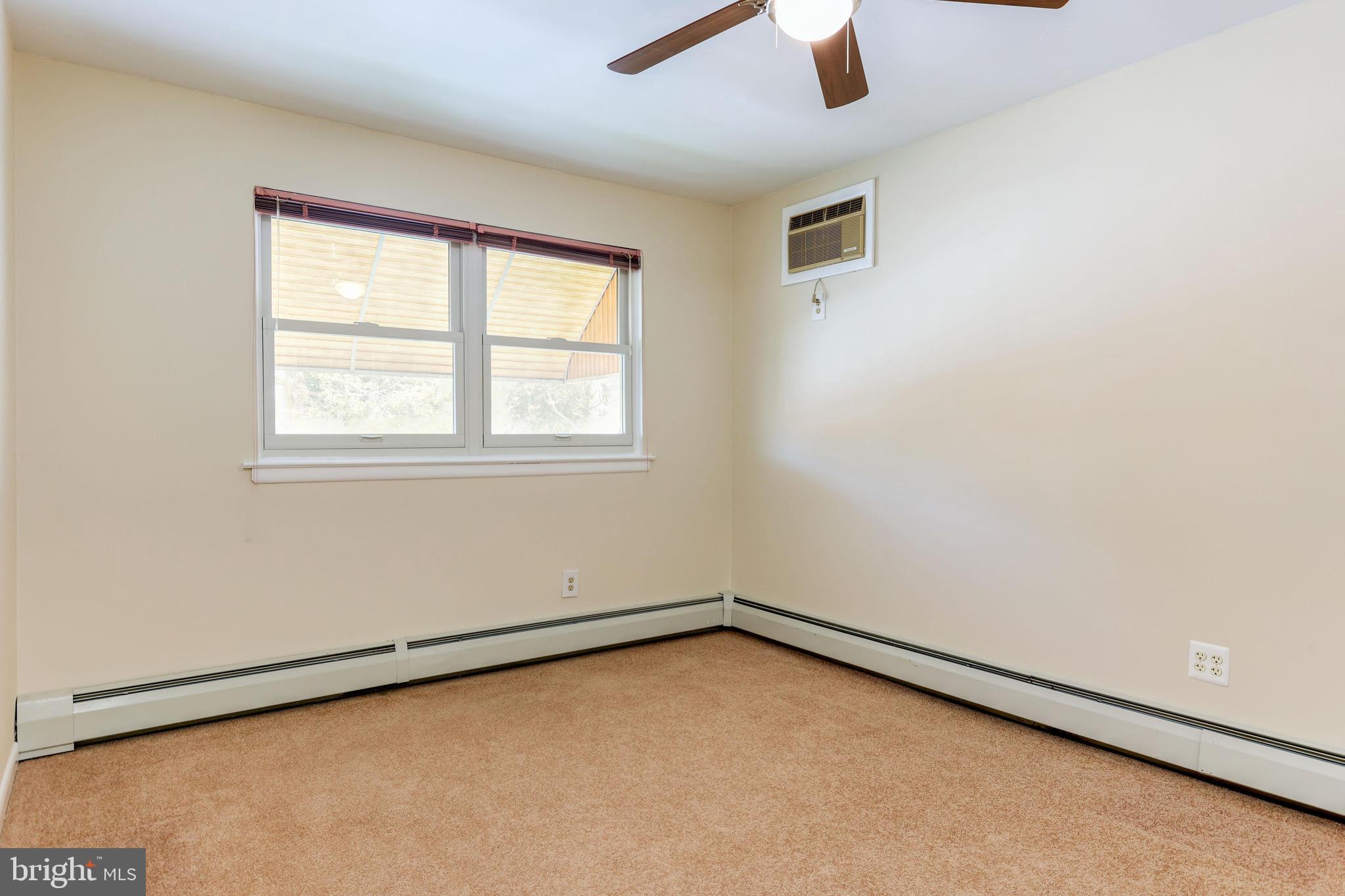 10828 Heflin Road Philadelphia, PA 19154 - Photo 17 of 31 Bedroom #1