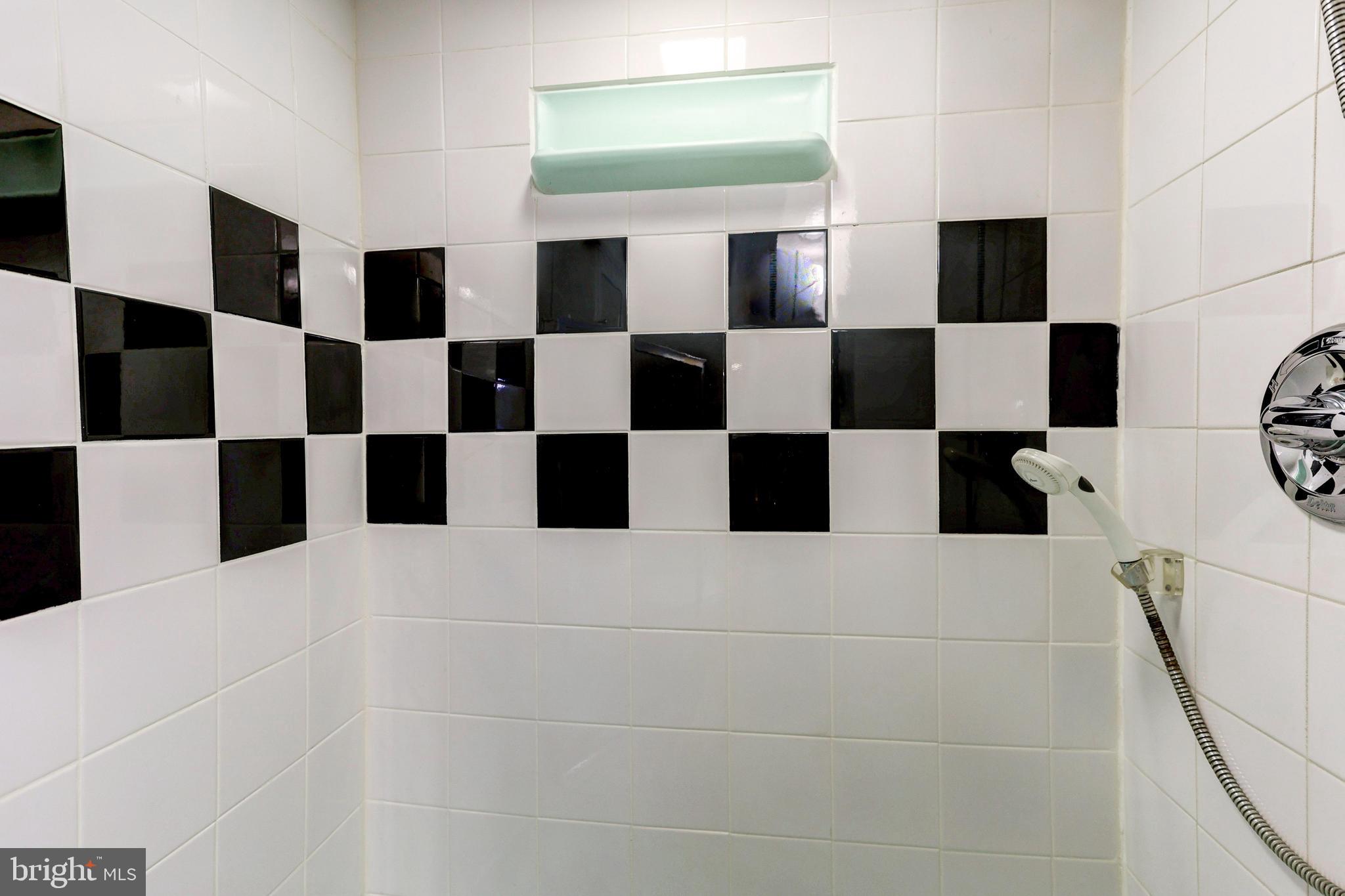 10828 Heflin Road Philadelphia, PA 19154 - Photo 27 of 31 Full bathroom - basement