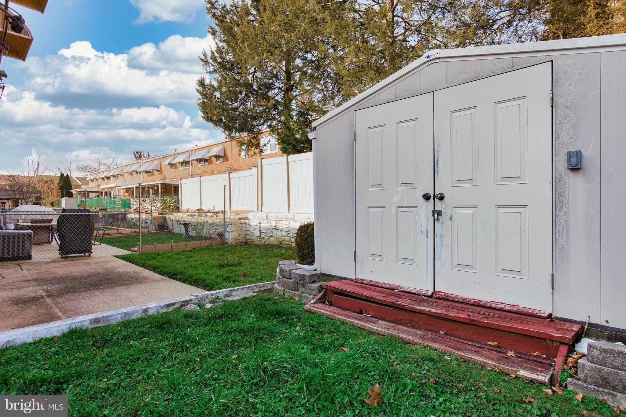 10828 Heflin Road Philadelphia, PA 19154 - Photo 31 of 31 Shed in Rear Yard