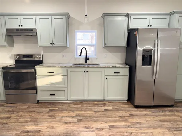 $1,250 | 1810 North Church Street, Jennings, LA 70546