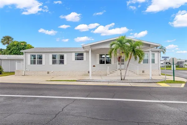 $259,900 | 166 Americana Court Northeast, Unit 224, St. Petersburg, FL 33702