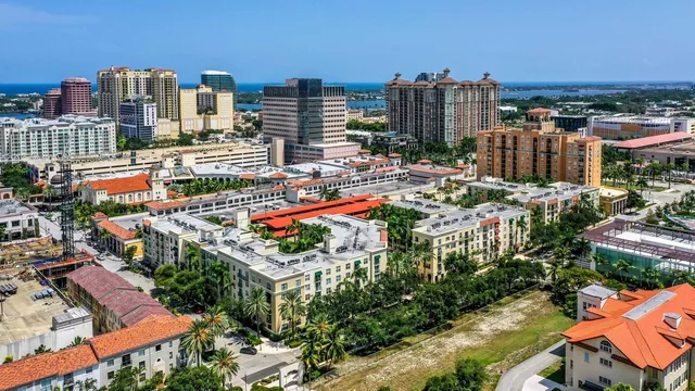 $559,500 | 720 South Sapodilla Avenue, Unit 301, West Palm Beach, FL 33401