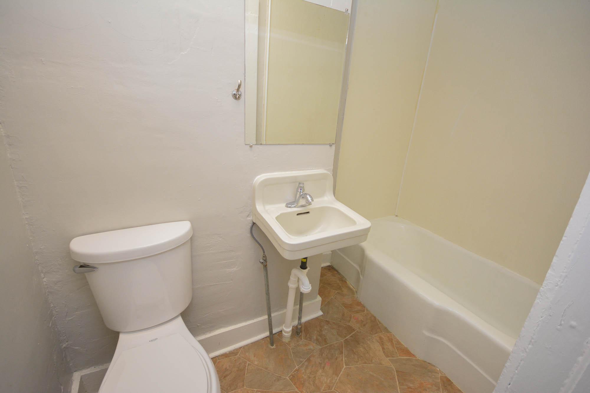 107 3rd Avenue Southwest Austin, MN 55912 - Photo 9 of 19