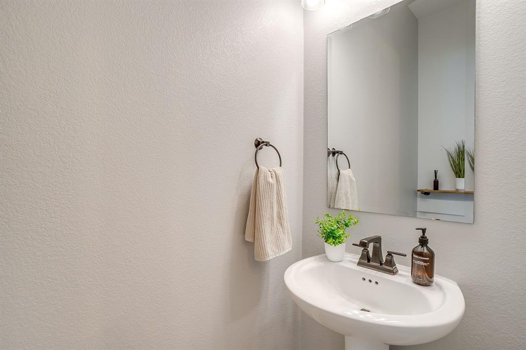 2453 Lazy Dog Lane Northlake, TX 76247 - Photo 20 of 40 Bathroom featuring a textured wall
