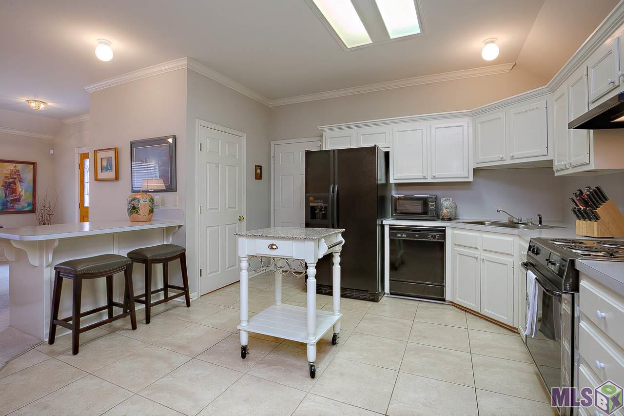 13208 Natchez Court Baton Rouge, LA 70810 - Photo 6 of 17 Gallery Image 6