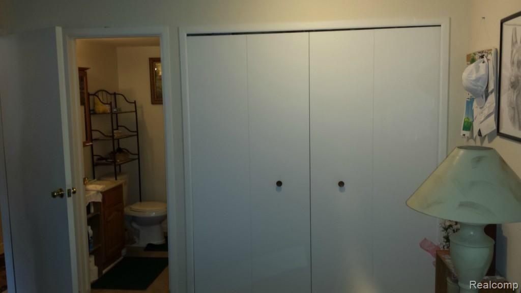 29544 Hoover Road Warren, MI 48093 - Photo 10 of 18