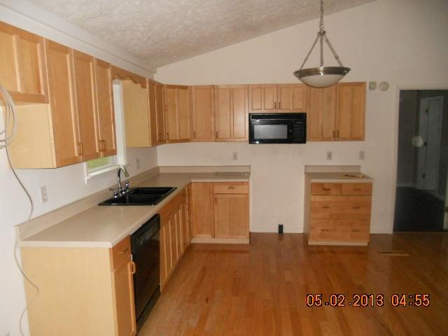 121 Dogwood Road Charlotte, TN 37036 - Photo 4 of 11 Gallery Image 4