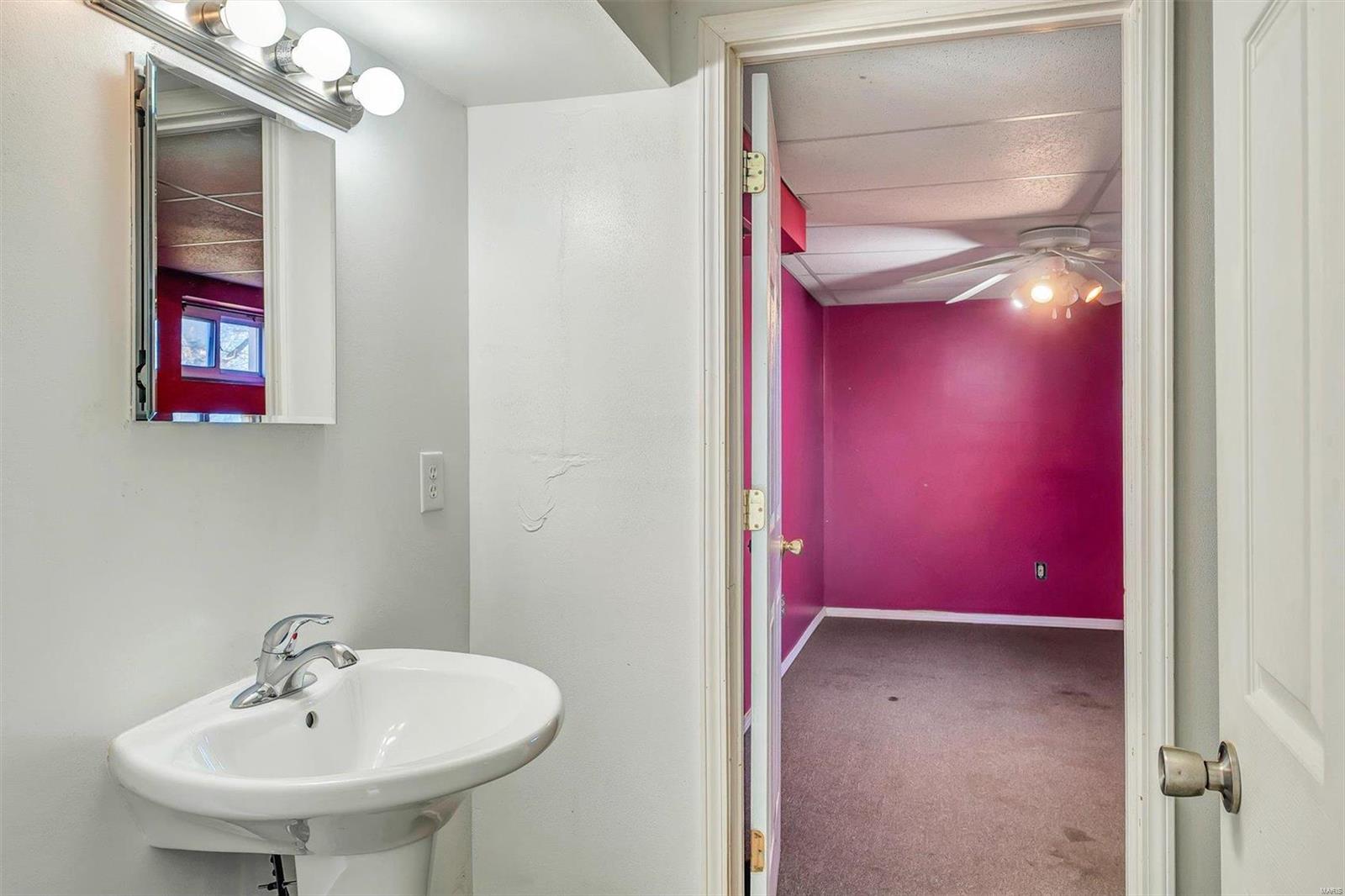 4622 Weber Road St. Louis, MO 63123 - Photo 20 of 21 Gallery Image 20