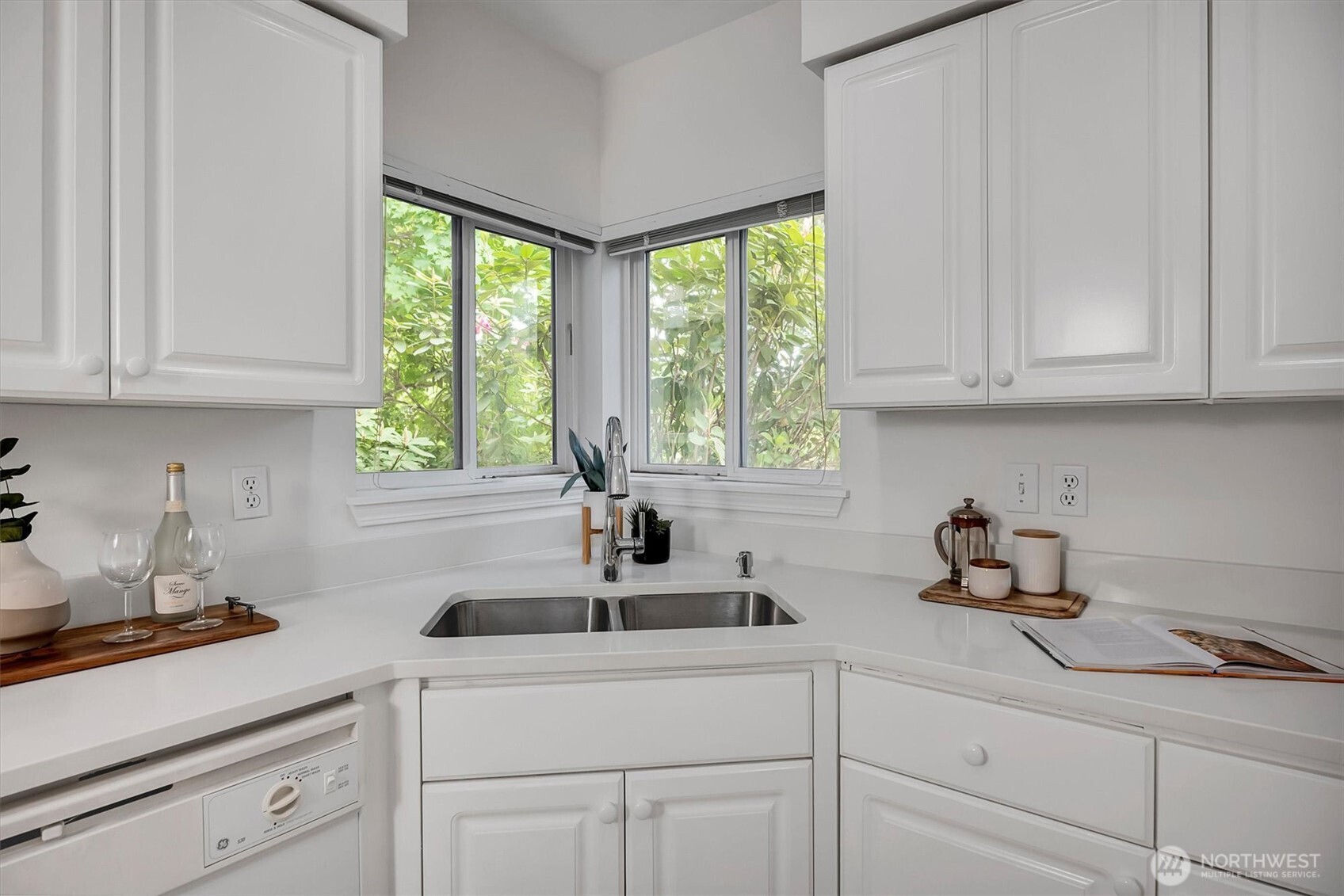 4808 Northeast Sunset Boulevard, Unit C104 Renton, WA 98059 - Photo 7 of 17