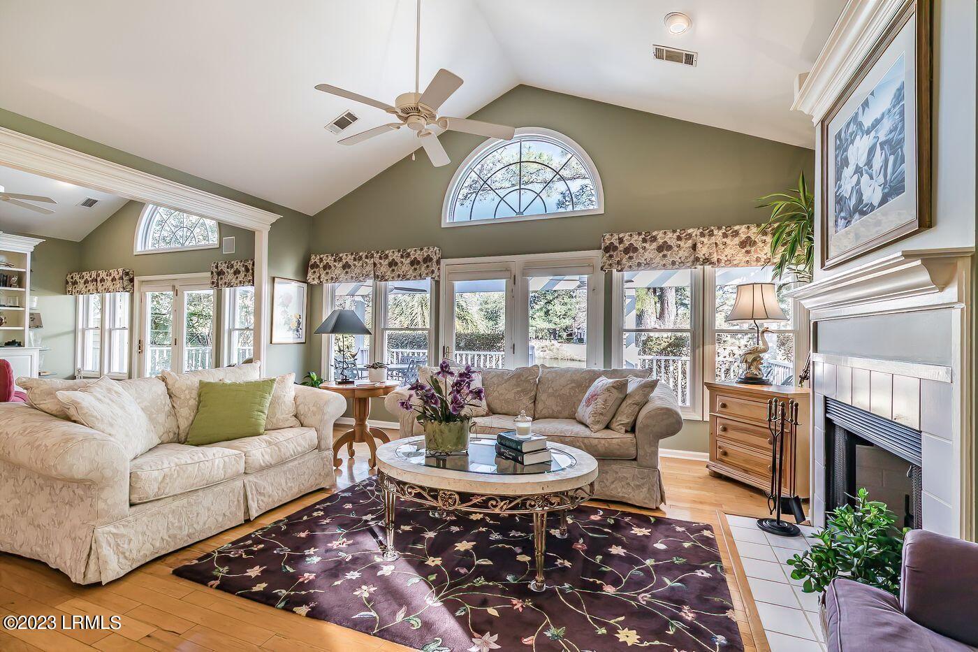 745 North Reeve Road St. Helena Island, SC 29920 - Photo 9 of 42 13 Great Room