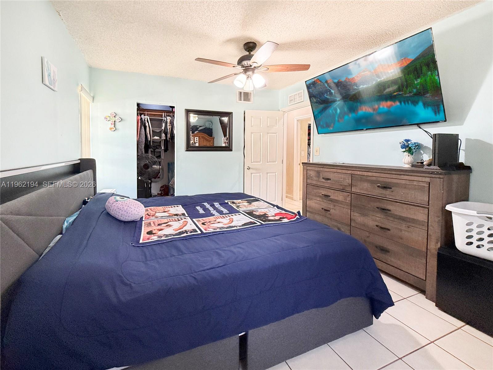 8891 Southwest 28th Street Miami, FL 33165 - Photo 17 of 21