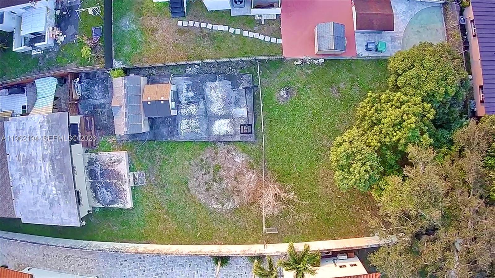 8891 Southwest 28th Street Miami, FL 33165 - Photo 2 of 21