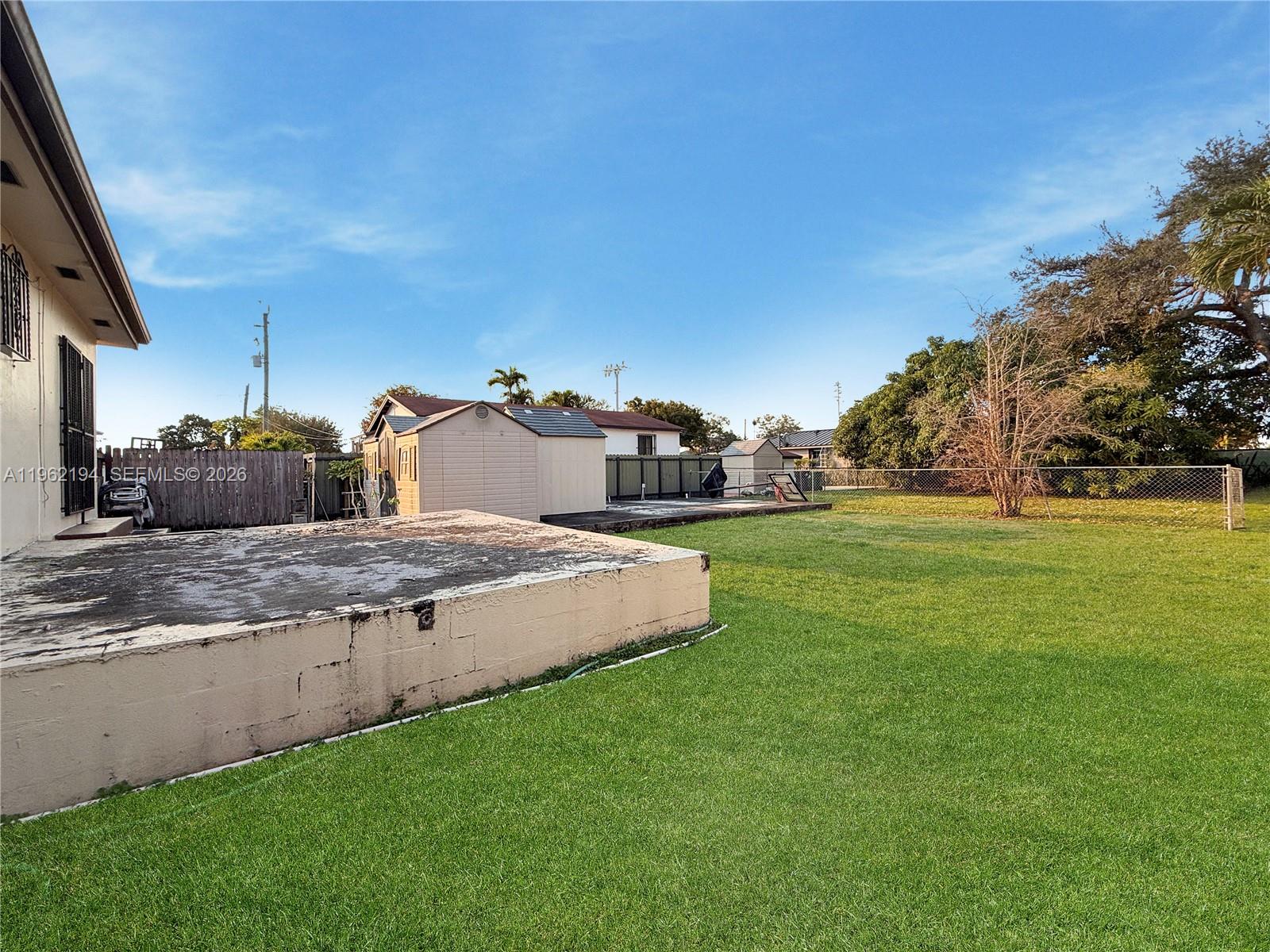 8891 Southwest 28th Street Miami, FL 33165 - Photo 6 of 21