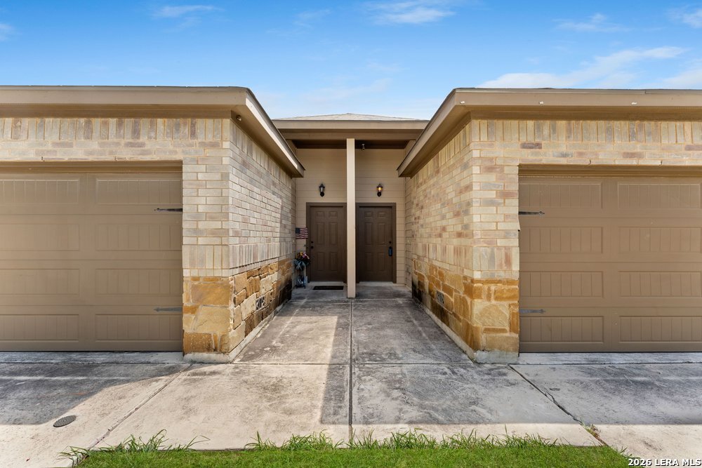 2541 Pahmeyer Road New Braunfels, TX 78130 - Photo 3 of 29