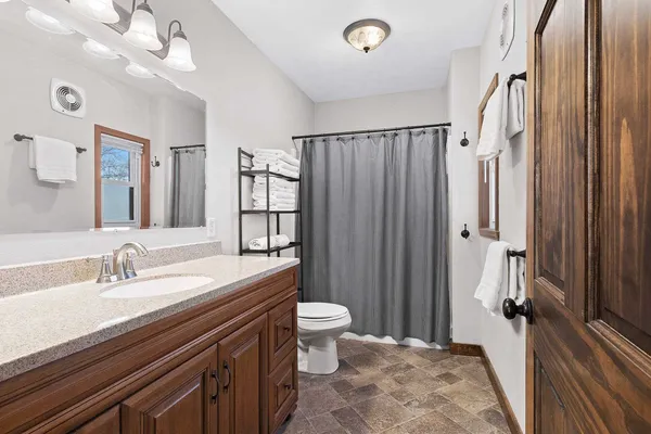 $275,000 | 730 West Oklahoma Street, Appleton, WI 54914