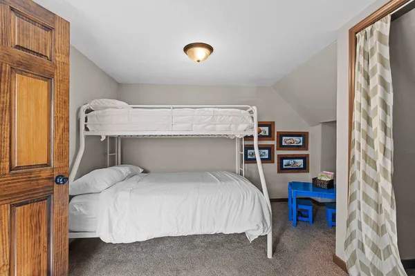 $275,000 | 730 West Oklahoma Street, Appleton, WI 54914