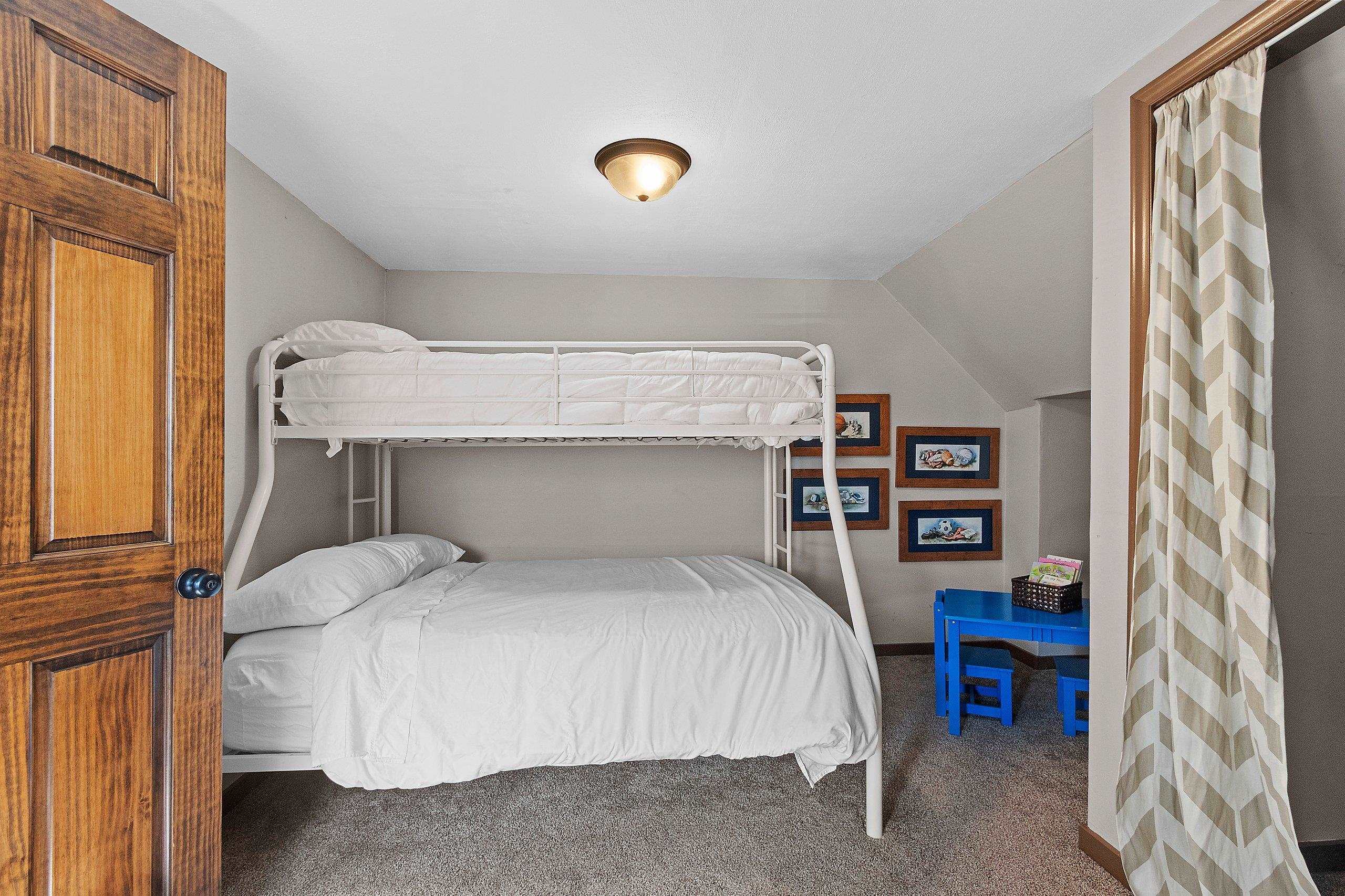 730 West Oklahoma Street Appleton, WI 54914 - Photo 23 of 46