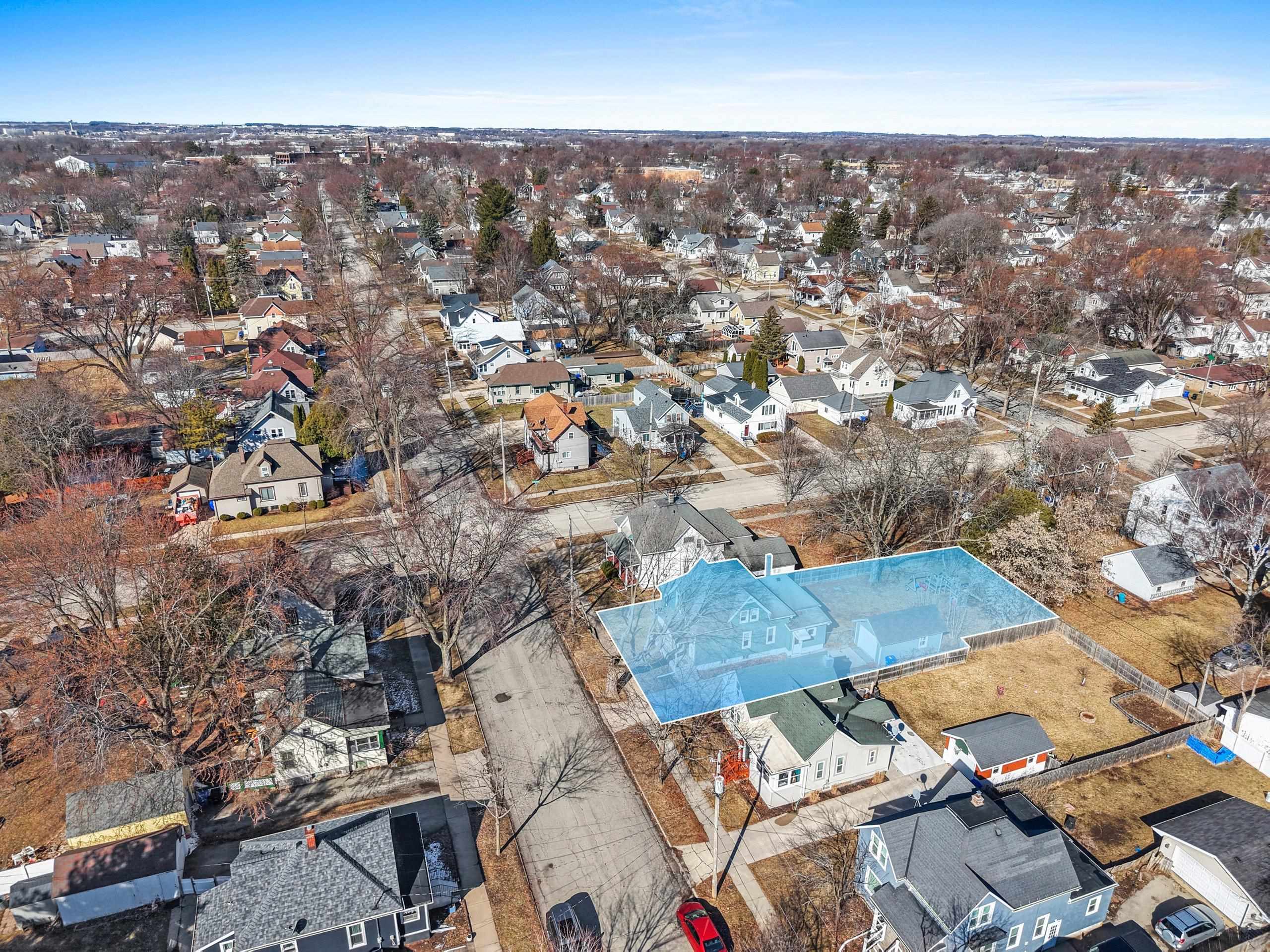 730 West Oklahoma Street Appleton, WI 54914 - Photo 3 of 46