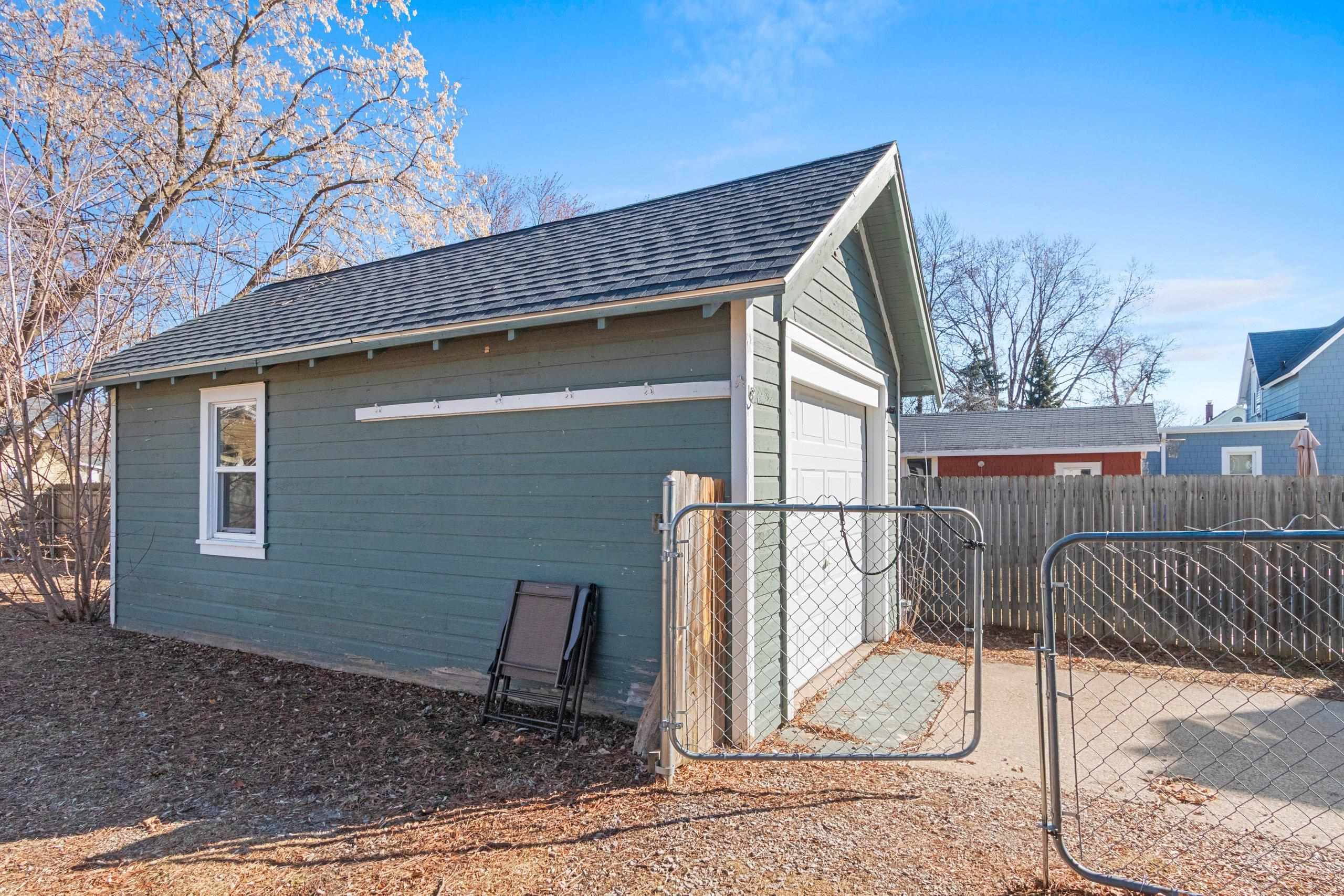 730 West Oklahoma Street Appleton, WI 54914 - Photo 37 of 46