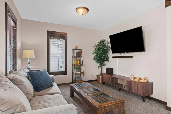 $275,000 | 730 West Oklahoma Street, Appleton, WI 54914