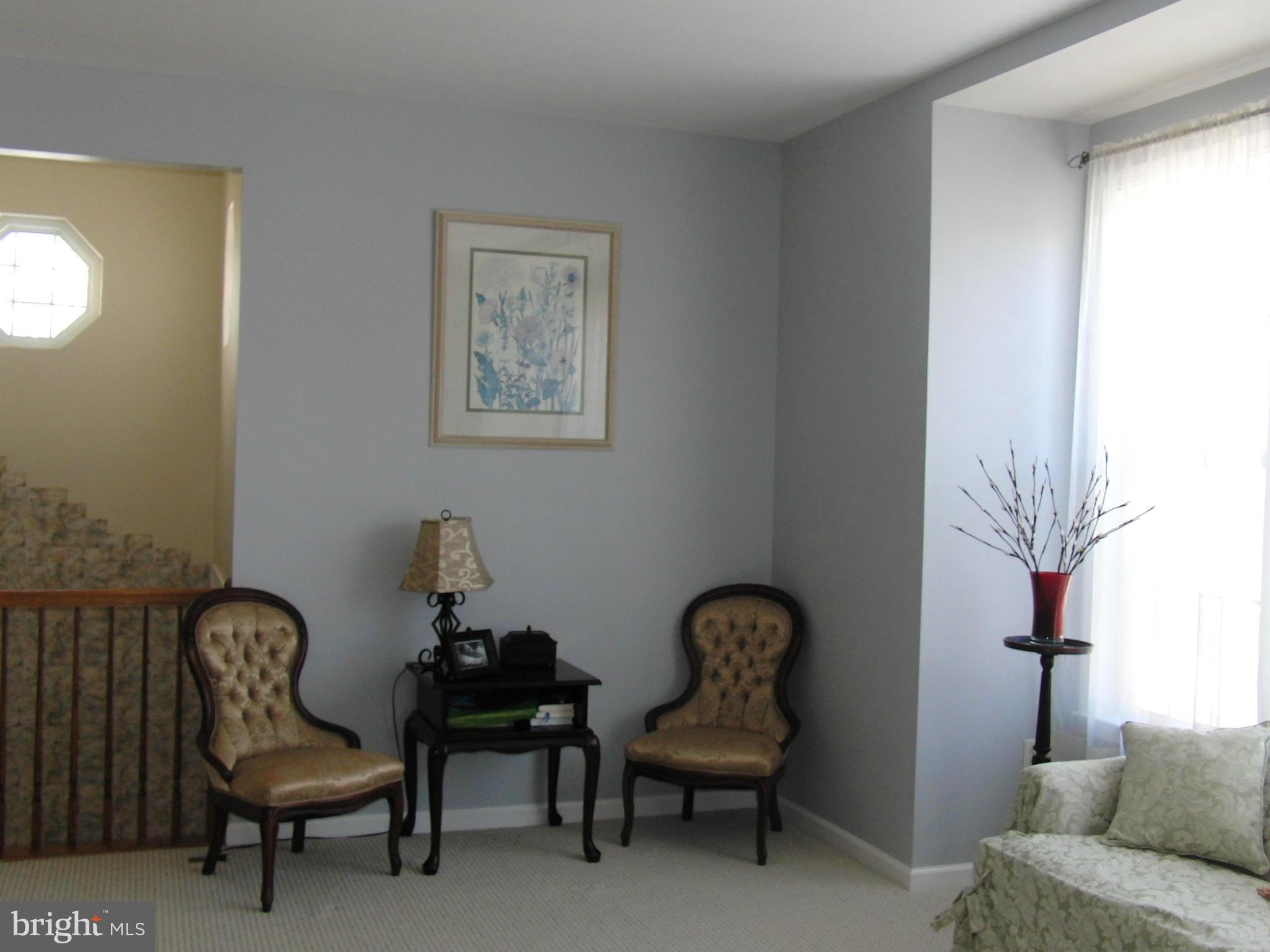 14027 Rockingham Road Germantown, MD 20874 - Photo 5 of 30 Living Room