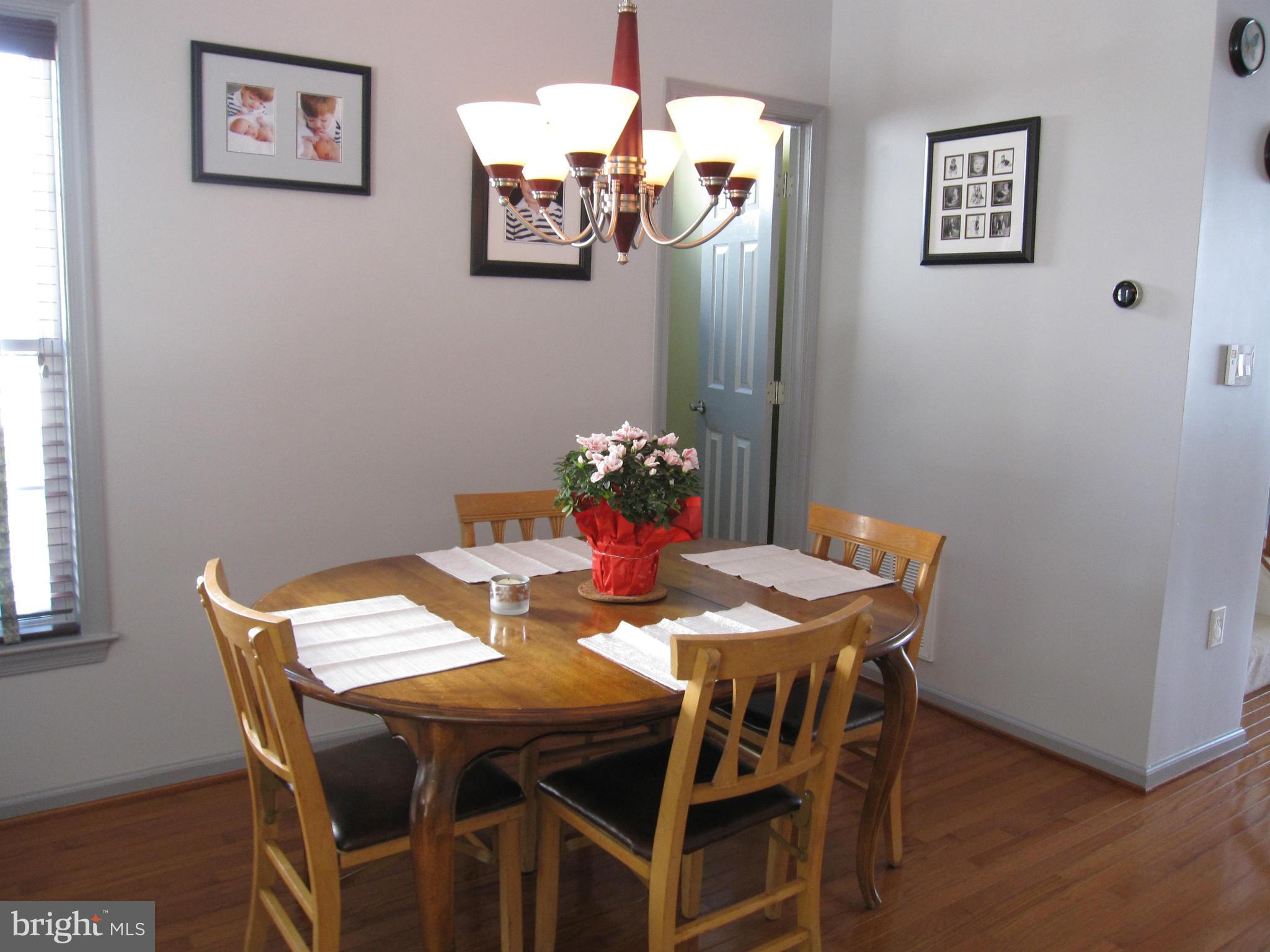 14027 Rockingham Road Germantown, MD 20874 - Photo 10 of 30 Dining Room
