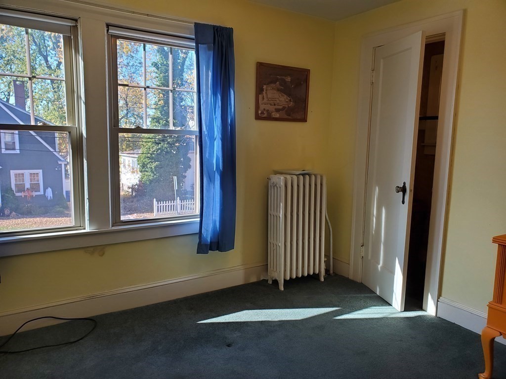19 Harkness Avenue Springfield, MA 01118 - Photo 13 of 28 Gallery Image 13