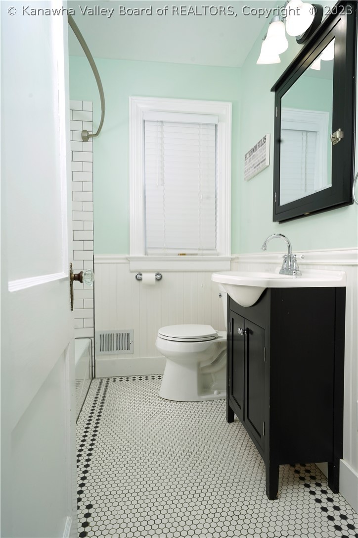 1209 Oakmont Road Charleston, WV 25314 - Photo 15 of 35 Gallery Image 15