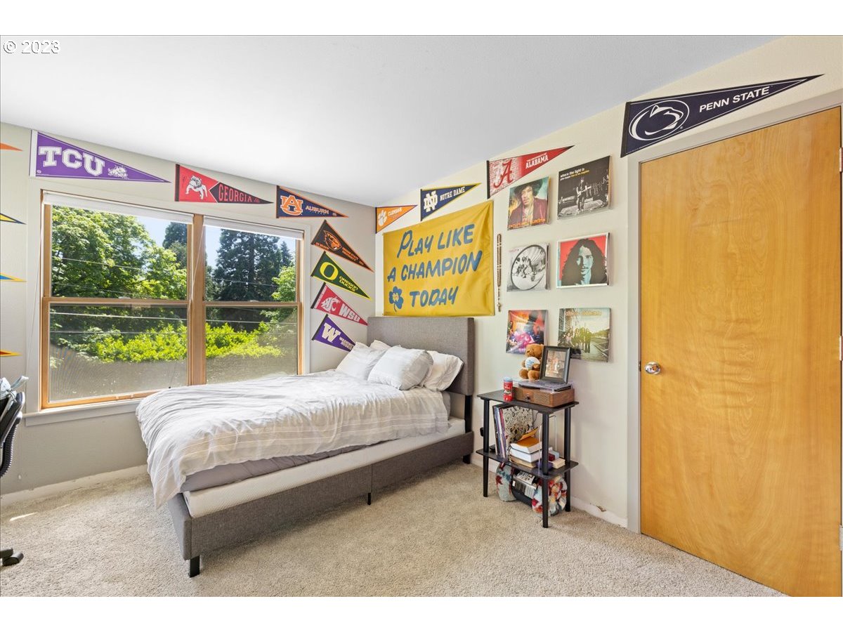 64 Berwick Road Lake Oswego, OR 97034 - Photo 12 of 20 Gallery Image 12