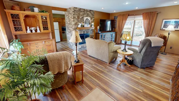 $345,000 | 941 Mary Avenue Southeast, Willmar, MN 56201