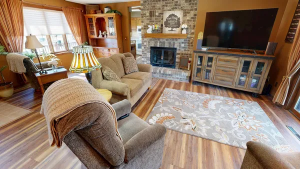 $345,000 | 941 Mary Avenue Southeast, Willmar, MN 56201