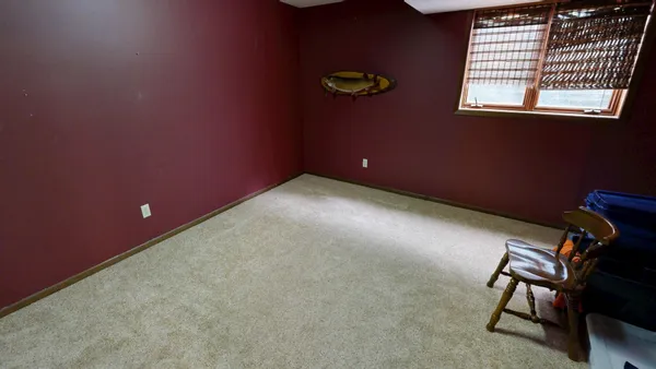 $345,000 | 941 Mary Avenue Southeast, Willmar, MN 56201