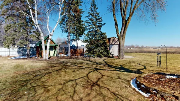 $345,000 | 941 Mary Avenue Southeast, Willmar, MN 56201