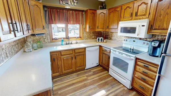 $345,000 | 941 Mary Avenue Southeast, Willmar, MN 56201