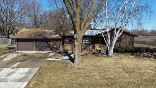 $345,000 | 941 Mary Avenue Southeast, Willmar, MN 56201
