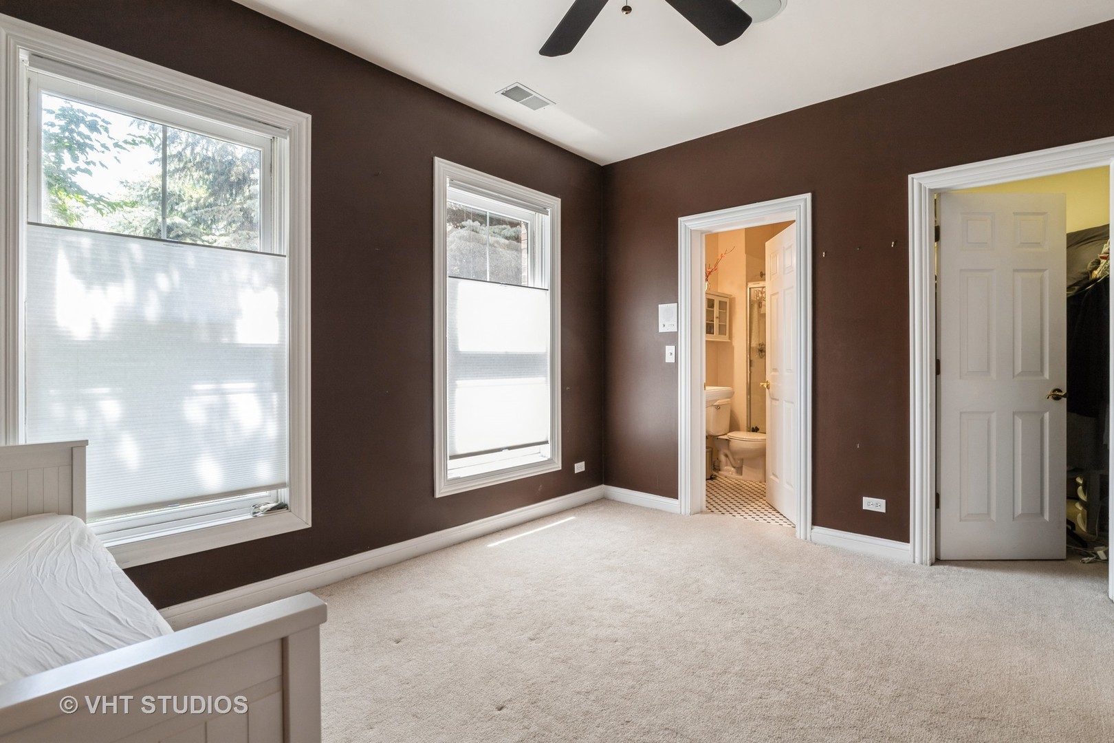 1867 Admiral Court Glenview, IL 60026 - Photo 10 of 28 a view of an empty room with a window
