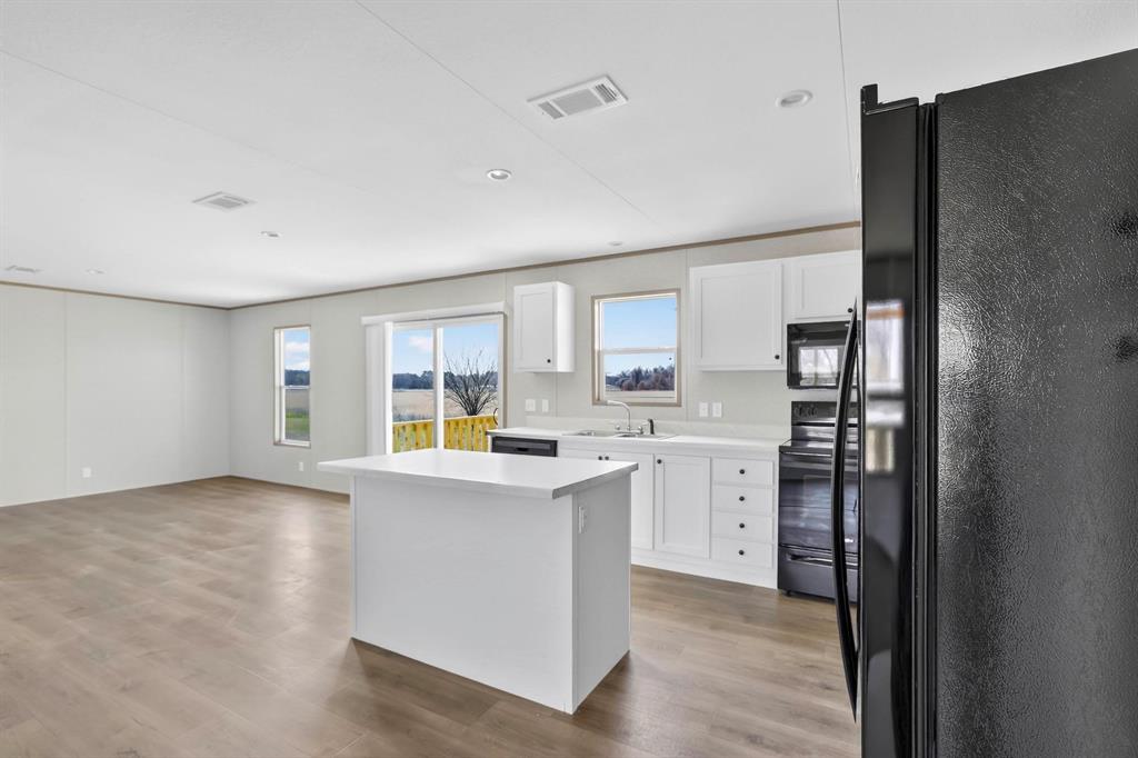 309 Rhett Court Aurora, TX 76078 - Photo 11 of 37