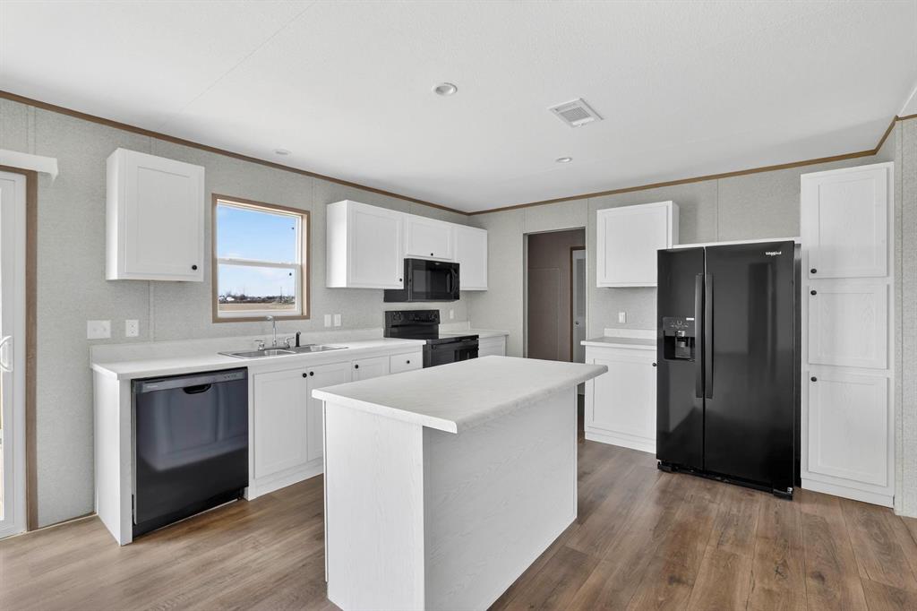 309 Rhett Court Aurora, TX 76078 - Photo 11 of 40