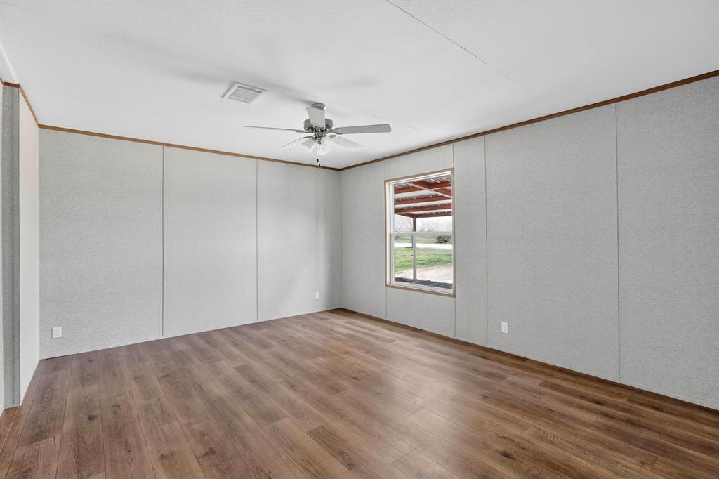 309 Rhett Court Aurora, TX 76078 - Photo 19 of 37