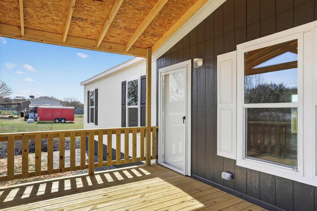 309 Rhett Court Aurora, TX 76078 - Photo 4 of 40