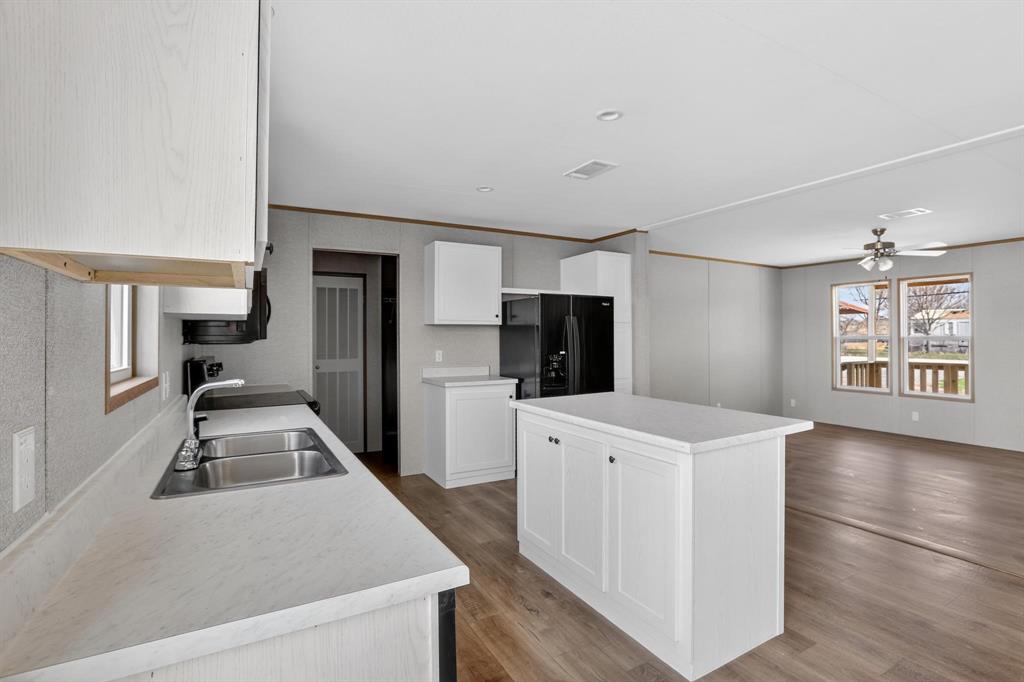 309 Rhett Court Aurora, TX 76078 - Photo 10 of 37