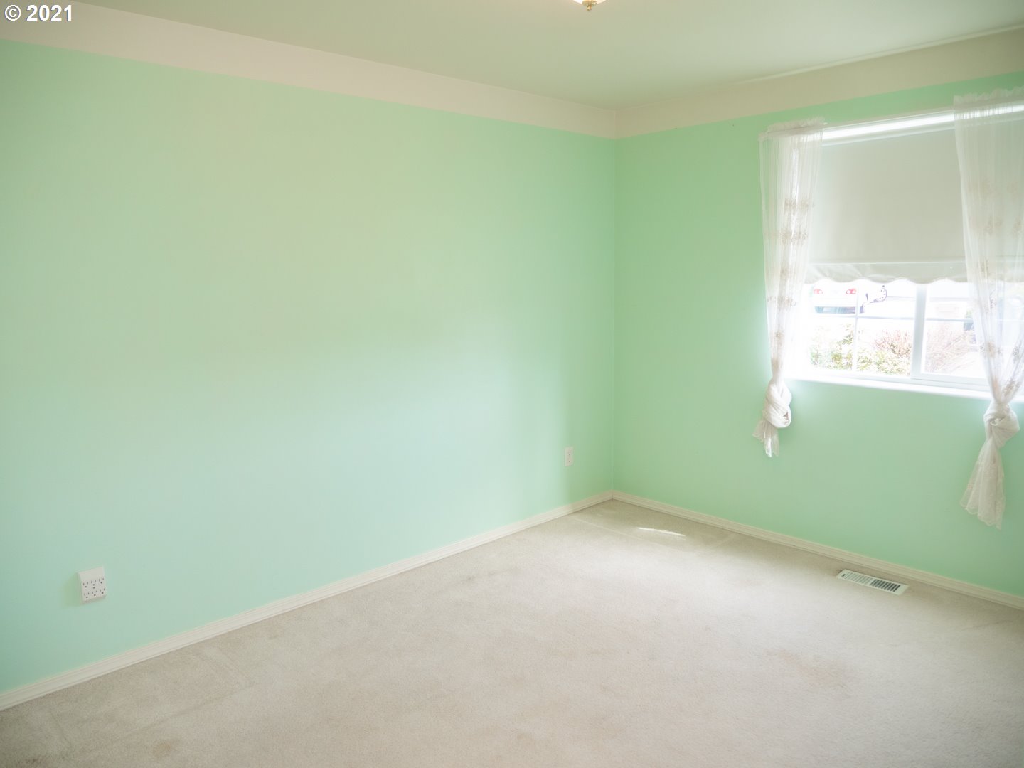2264 Chelsea Way Lebanon, OR 97355 - Photo 14 of 23 Gallery Image 14