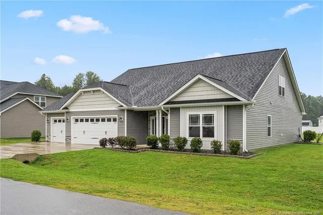 $425,000 | 220 Raptor Drive, Smithfield, NC 27577