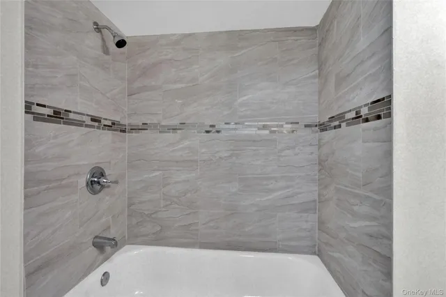 $5,999 | 24 Arbor Lane, Centereach, NY 11720