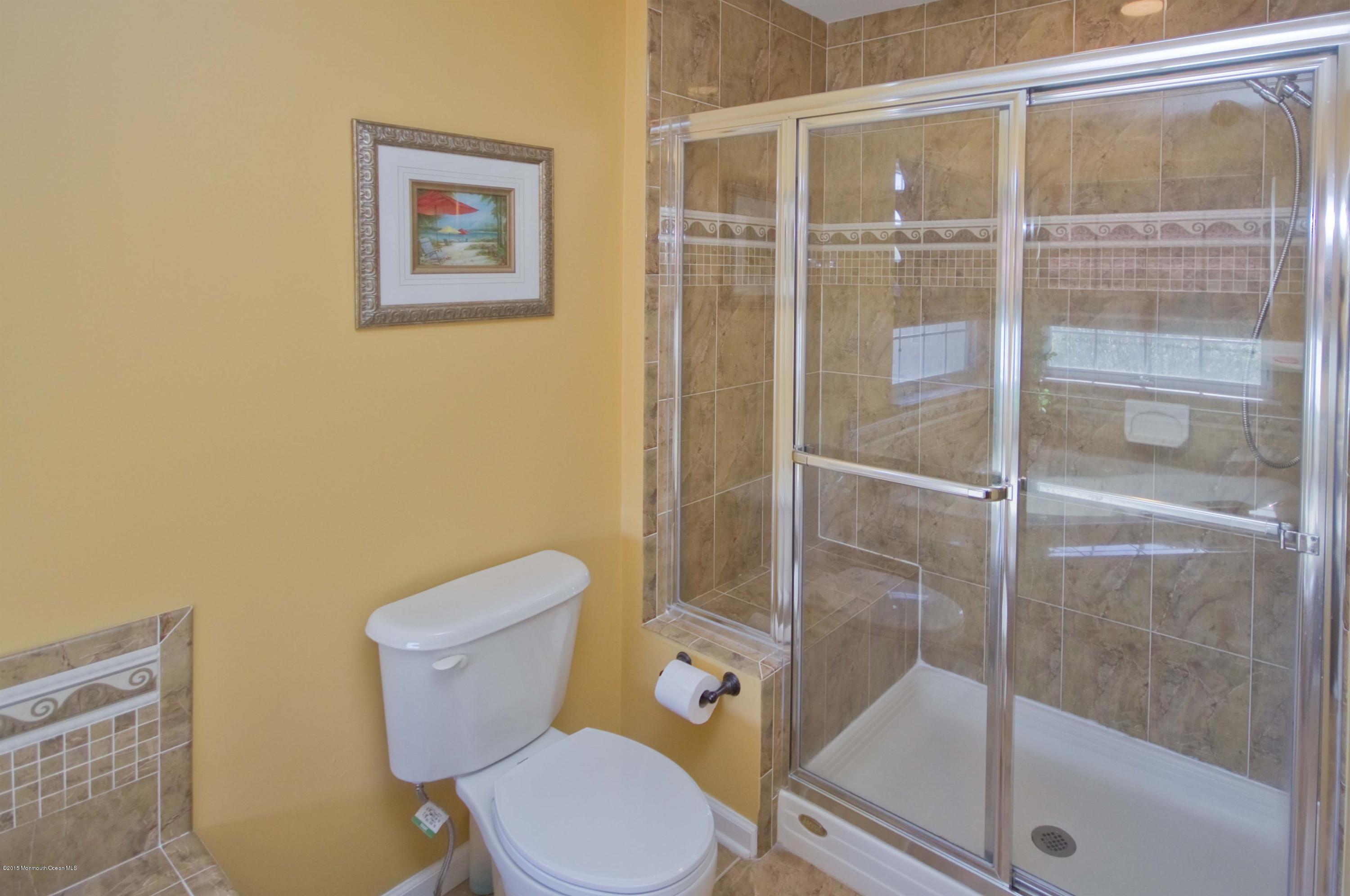 4 Boyd Road Hazlet, NJ 07730 - Photo 18 of 27 028_MASTER BATHROOM