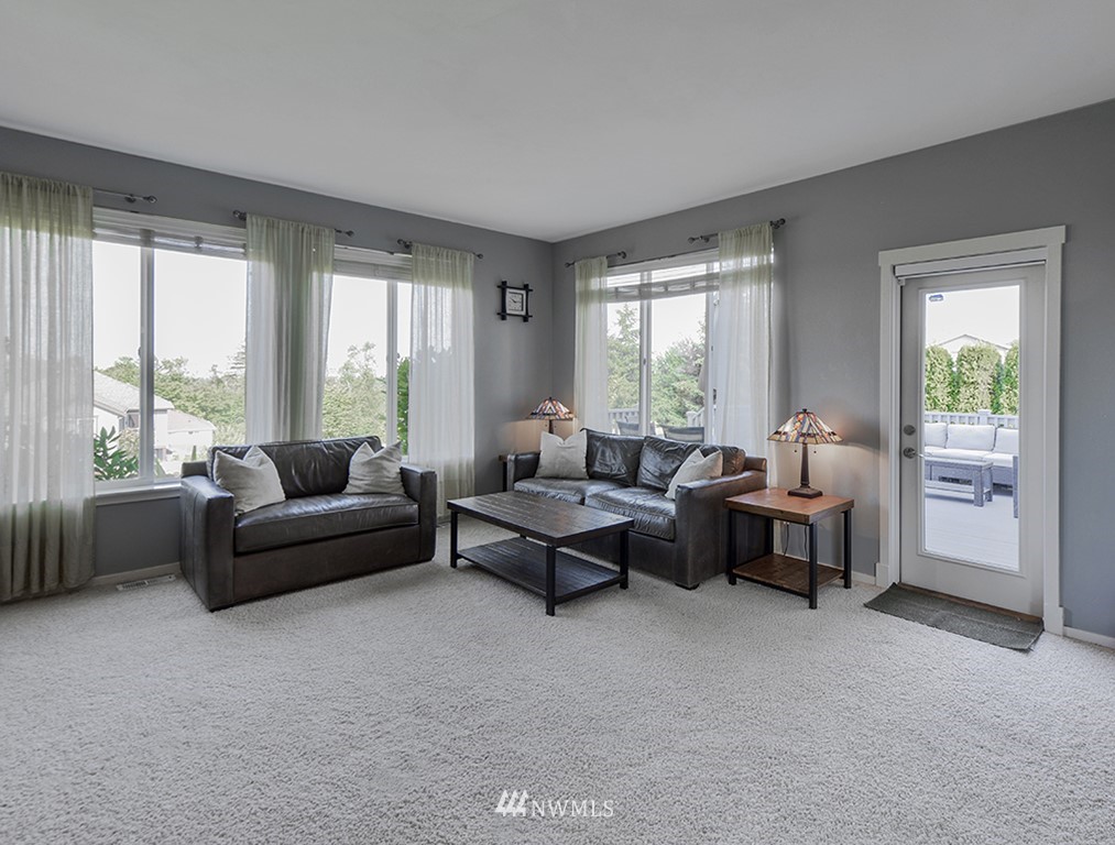 16719 166th Place Southeast Renton, WA 98058 - Photo 4 of 25 Gallery Image 4
