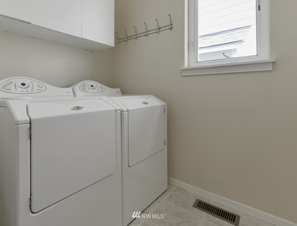 16719 166th Place Southeast Renton, WA 98058 - Photo 10 of 25 Gallery Image 10