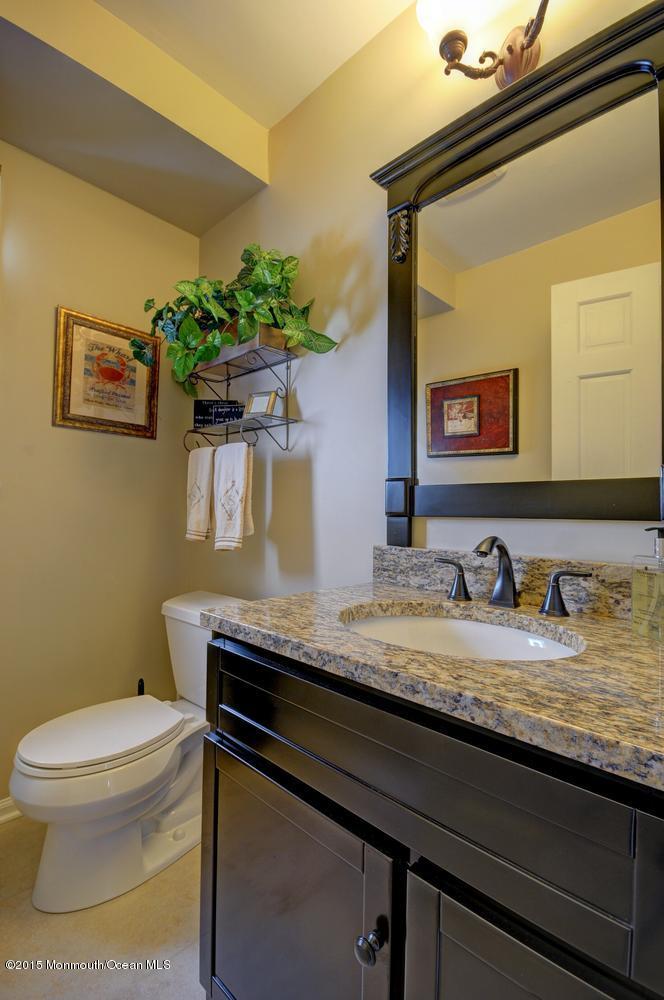 15 Yellowbrook Road Marlboro, NJ 07746 - Photo 12 of 36 Powder room