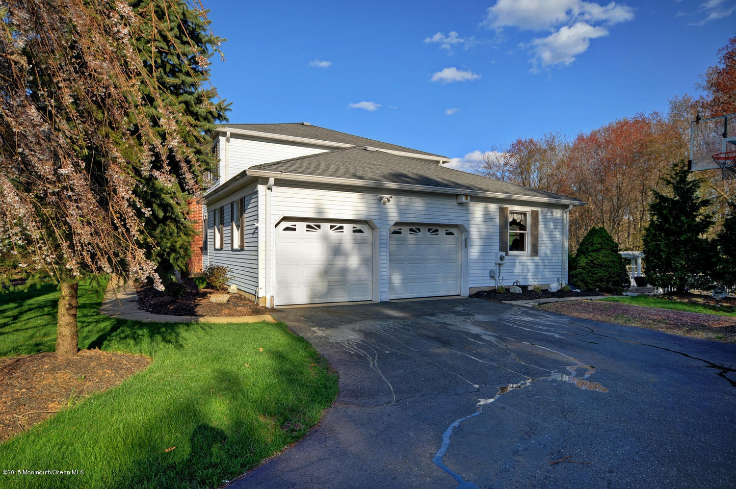 15 Yellowbrook Road Marlboro, NJ 07746 - Photo 36 of 36 Garage