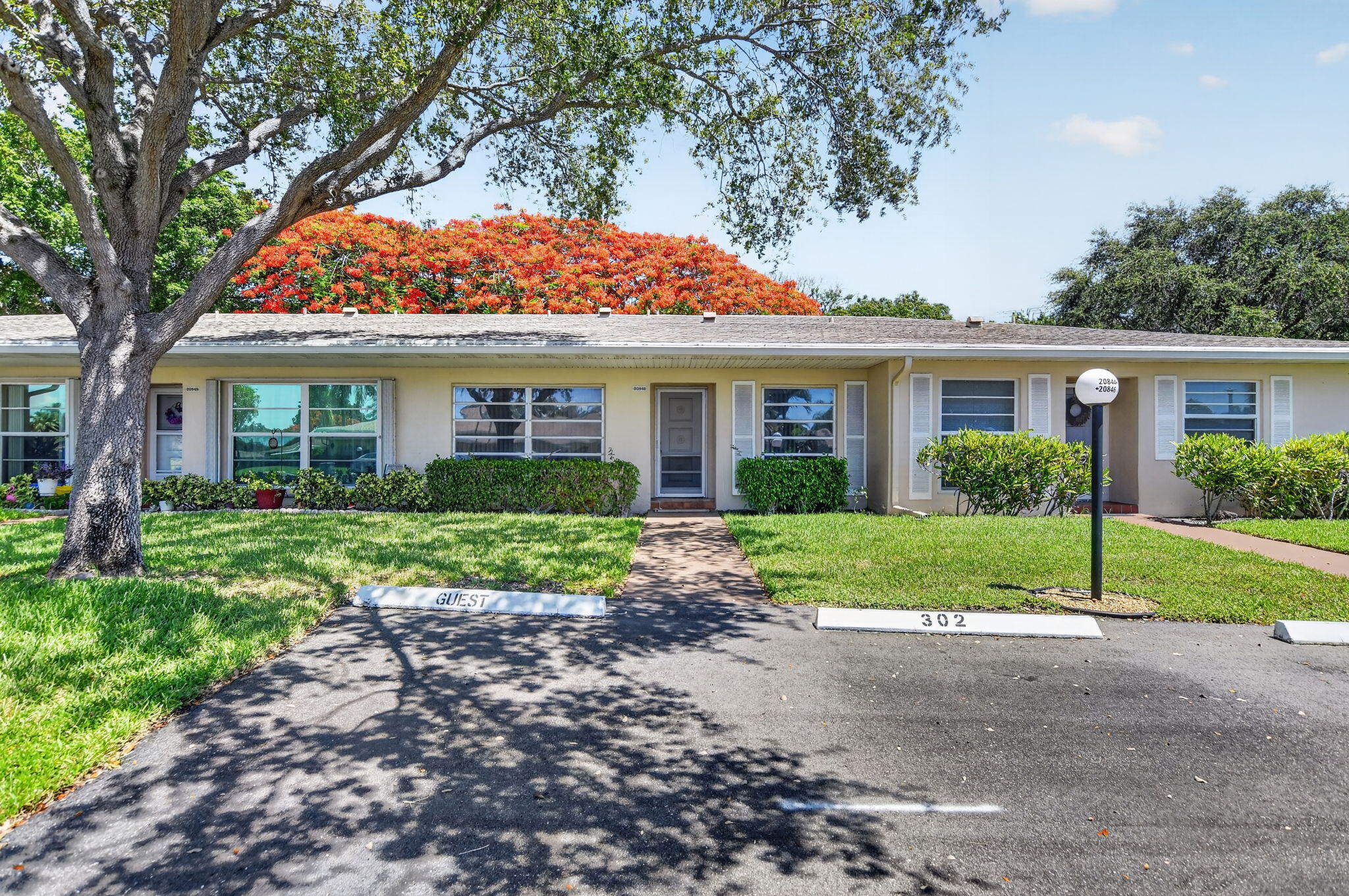20846 Vinesta Circle Boca Raton, FL 33433 - Photo 23 of 36 Front View